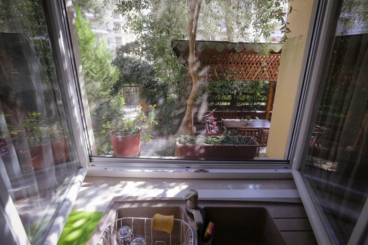 Pine-Tree Apt W/ Private Garden 50 M From The Sea Golem  Exterior photo