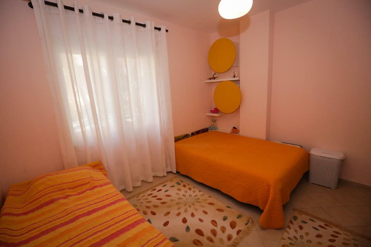 Pine-Tree Apt W/ Private Garden 50 M From The Sea Golem  Exterior photo